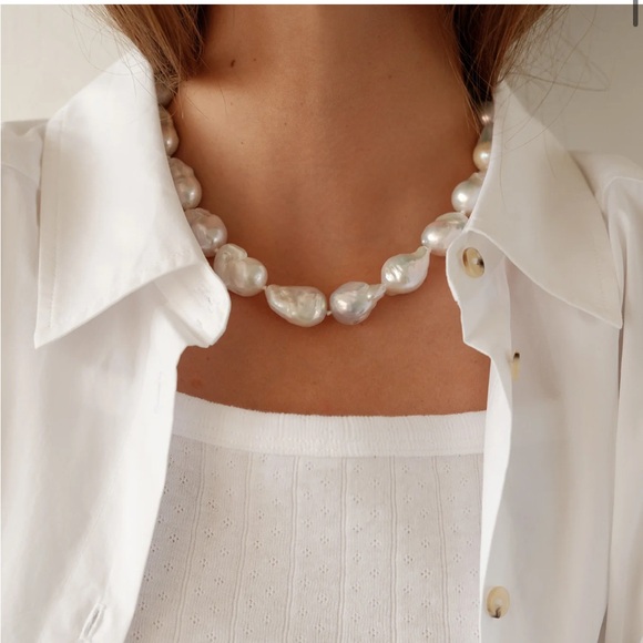 DONNI - The June White Pearl Choker - firm price - Picture 3 of 9